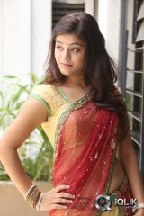 Yamini at Kakateeyudu Movie Press Meet